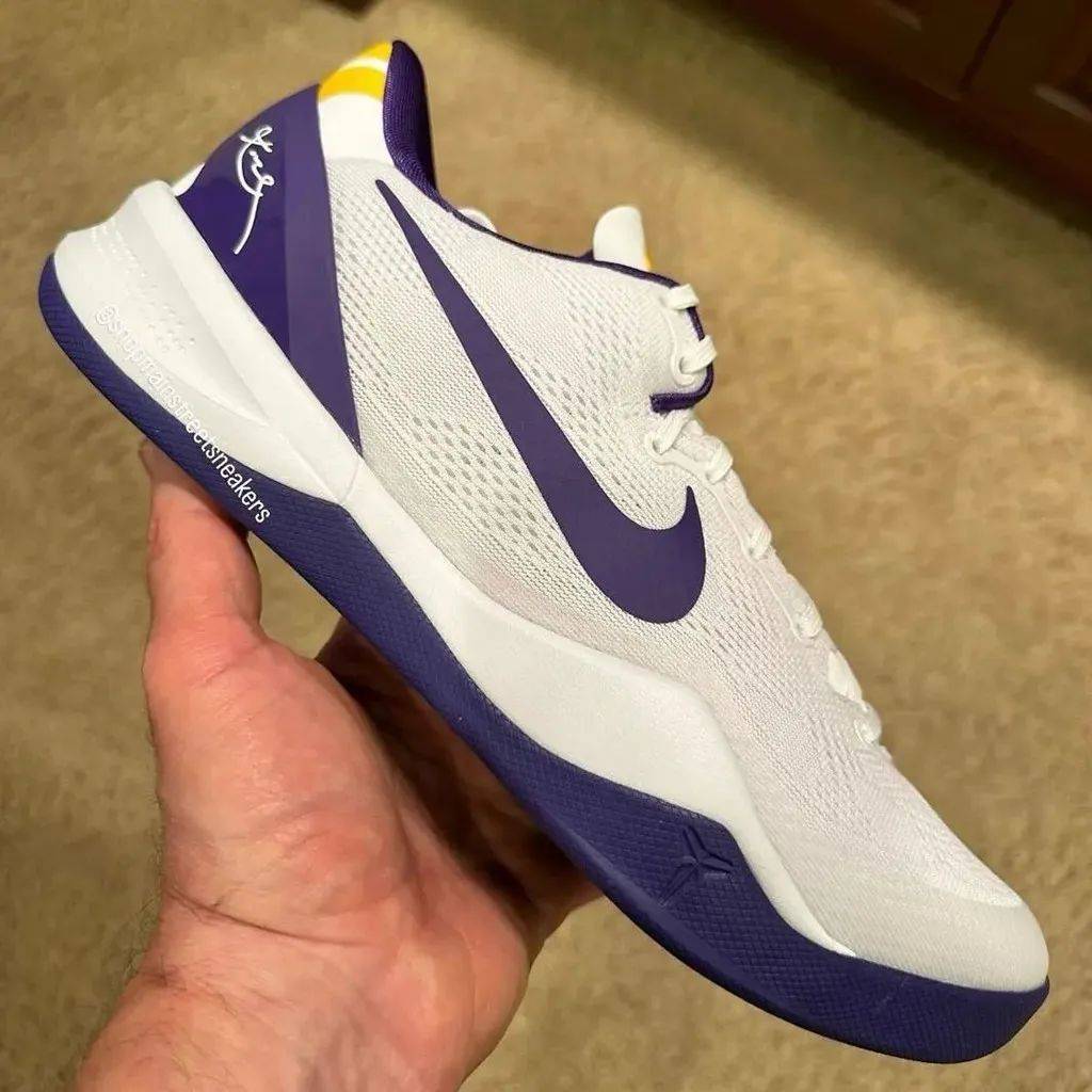 三双「紫金 kobe 8」集中曝光!哪双最帅?