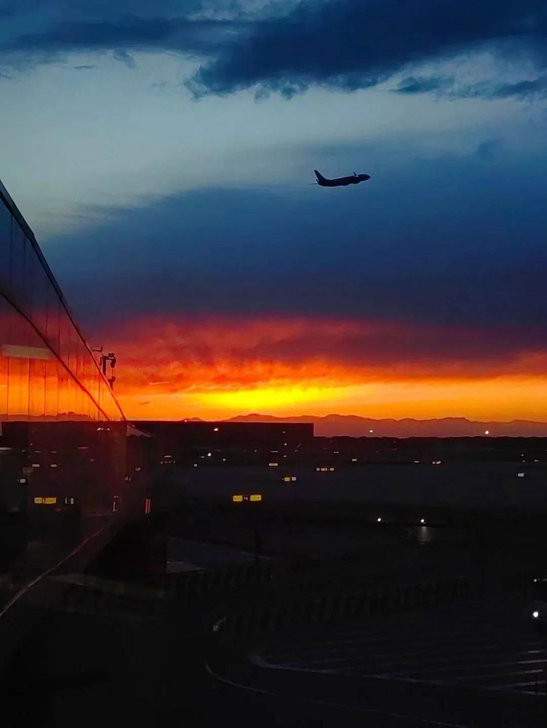 北京上空,再现绝美绚烂晚霞!