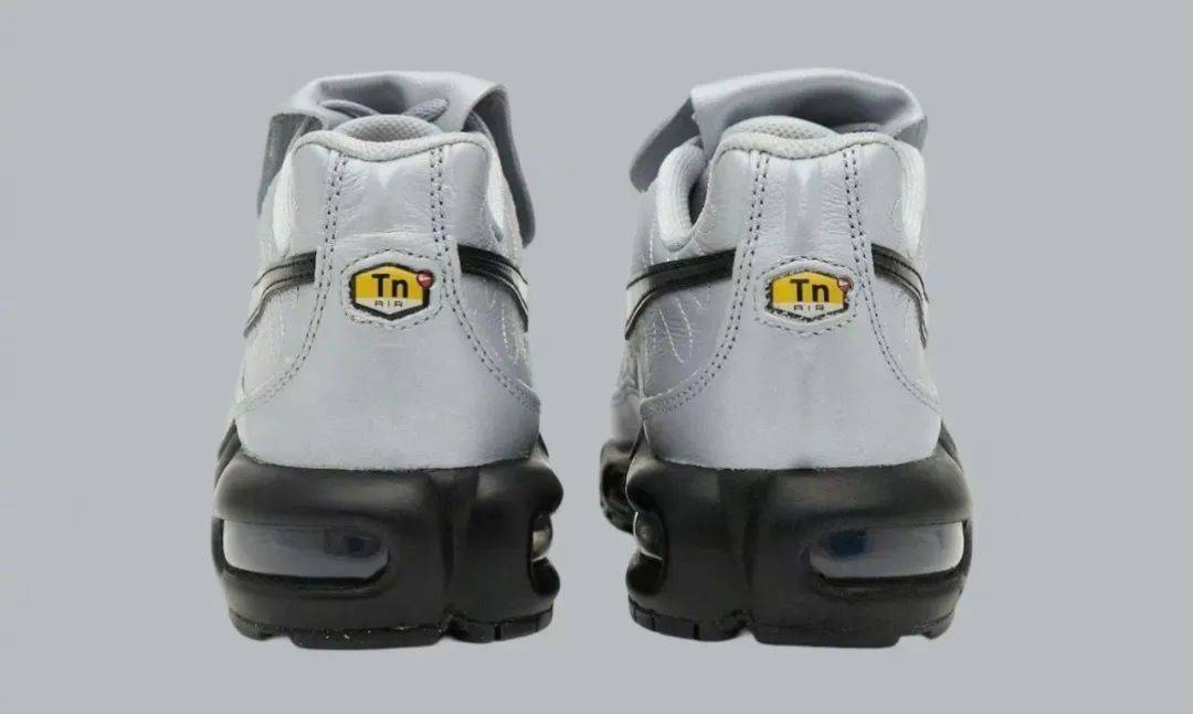 house在广州多地展开magazine shop主题快闪 | xh55球鞋新闻 」