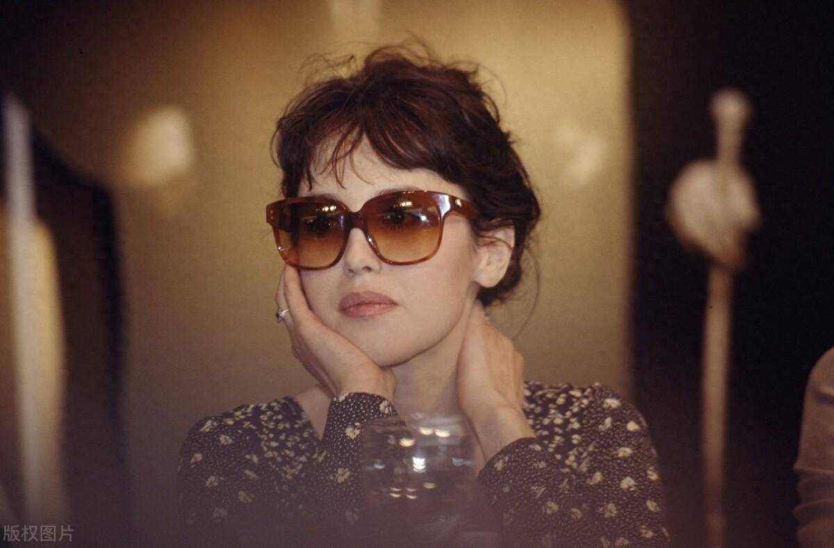 伊莎贝尔·阿佳妮这身材,这才是尤物啊!