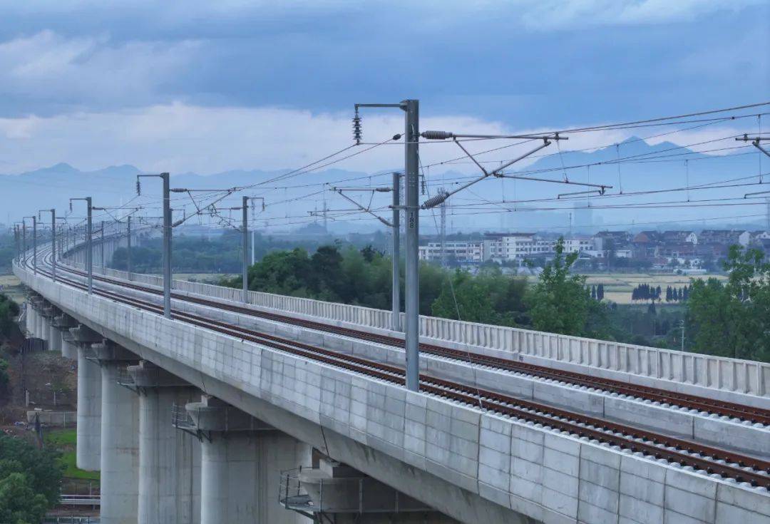 杭温高铁全线送电!这些事项请注意→_铁路建设_温州_义乌