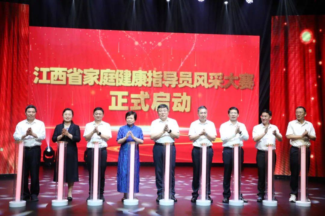 省卫生健康委党组成员,副主任孙常翔,市人大常委会副主任姚勇,省文化