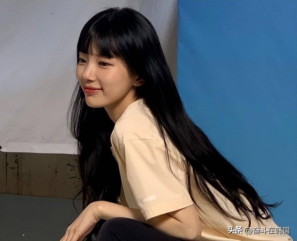 韩国美女爱豆营销翻车?碰瓷前辈挨骂是她的错吗?