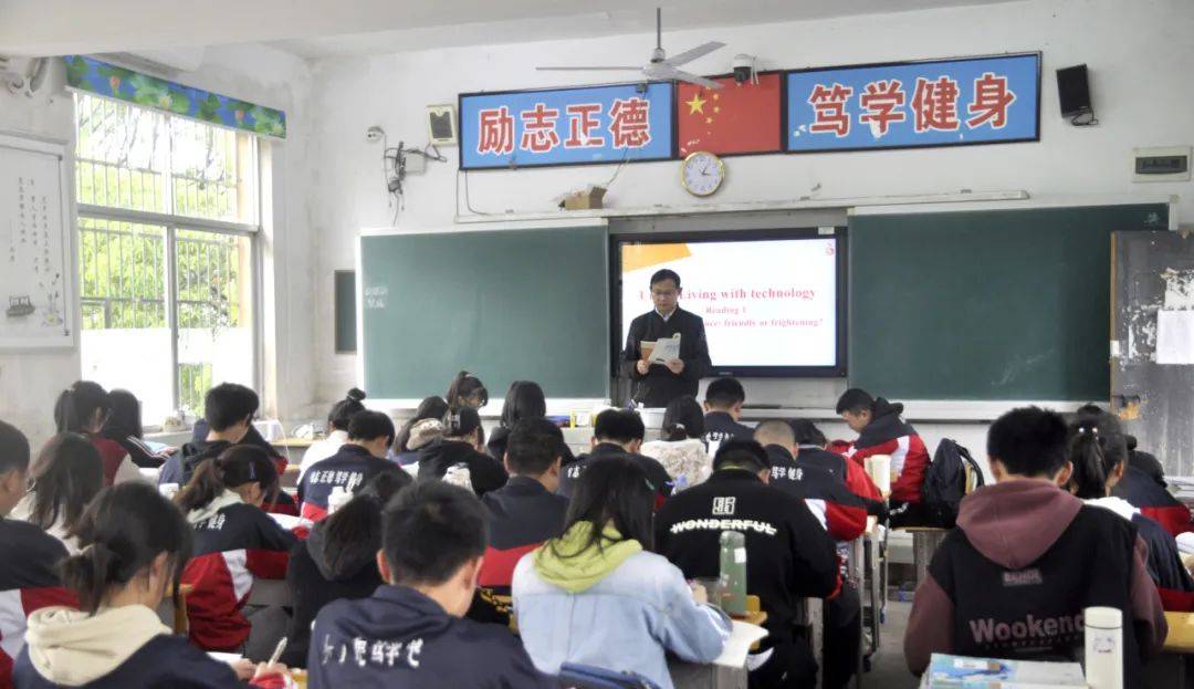 师者如炬| ​刘鹏宇:默默耕耘 潜心育人