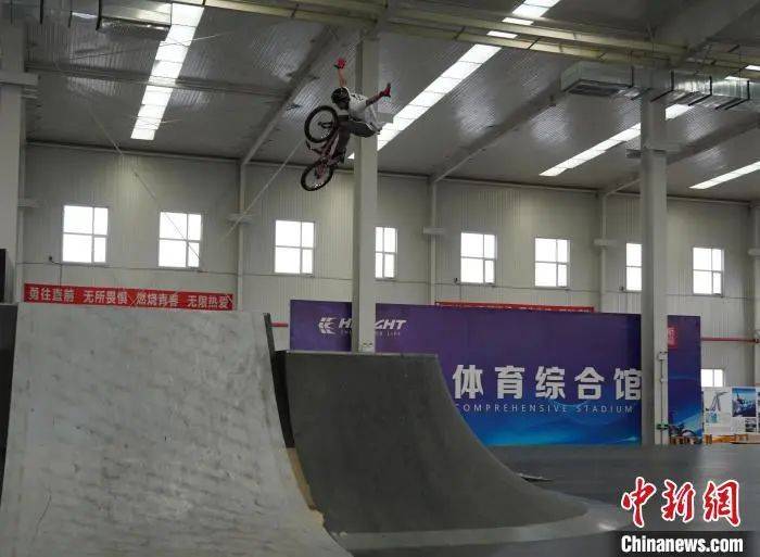 【央媒瞰昌黎】自由式小轮车少年河北昌黎激情训练