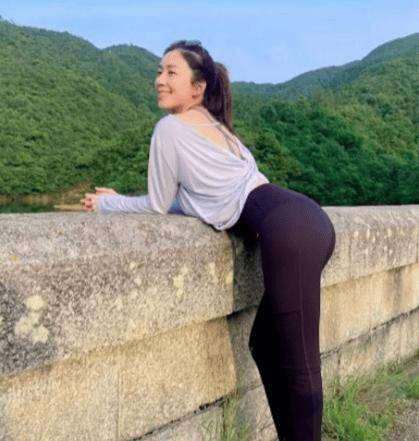 黄智雯与富二代行山! 何超云同未婚夫游日放闪 汪峰和新欢被拍