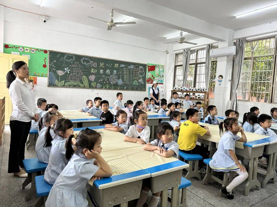 【清新·学风】萌娃来探校,英发圆你梦——英发学校与圣瑞佳源幼儿园