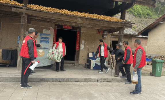 长坪村开展防汛演练 确保村民生命财产安全