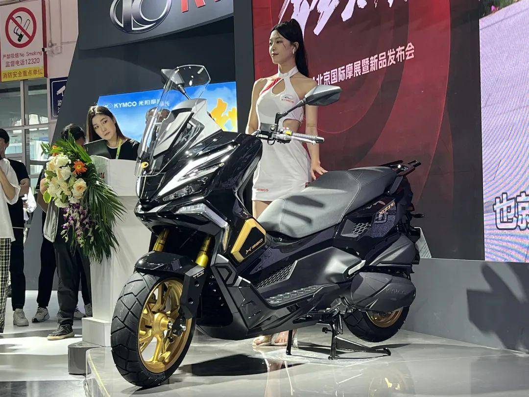【北京摩展】光阳展台还有个50ml小踏板!x 350和30周年st250发布!