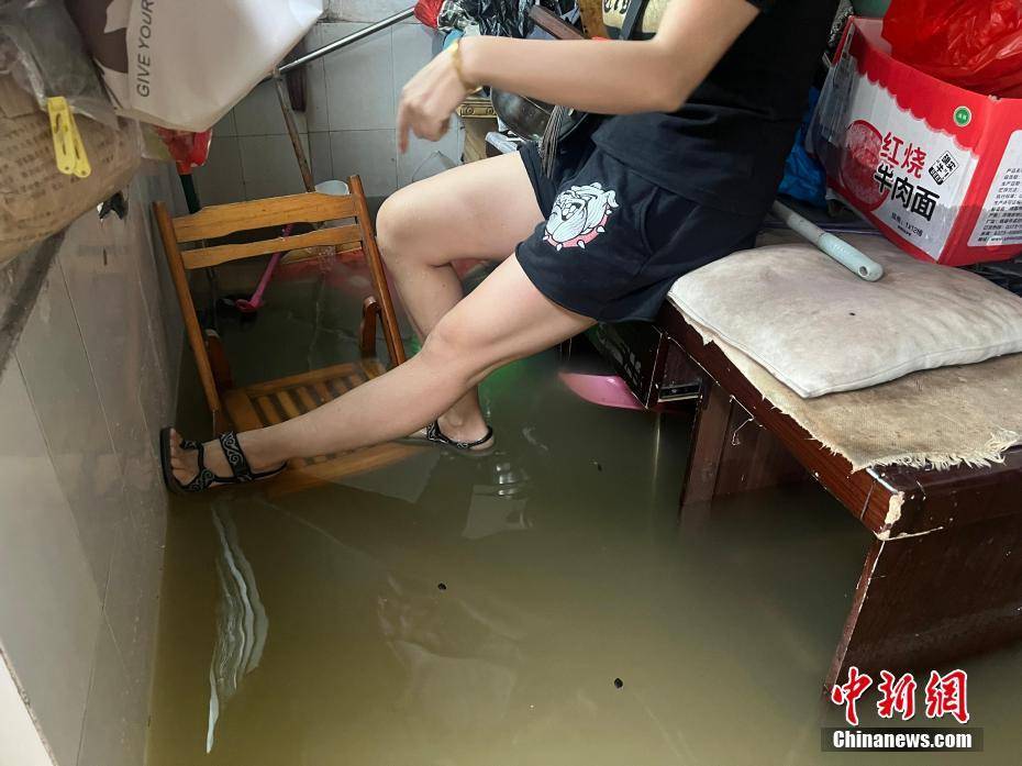 受暴雨天气影响 广西南宁多地内涝严重
