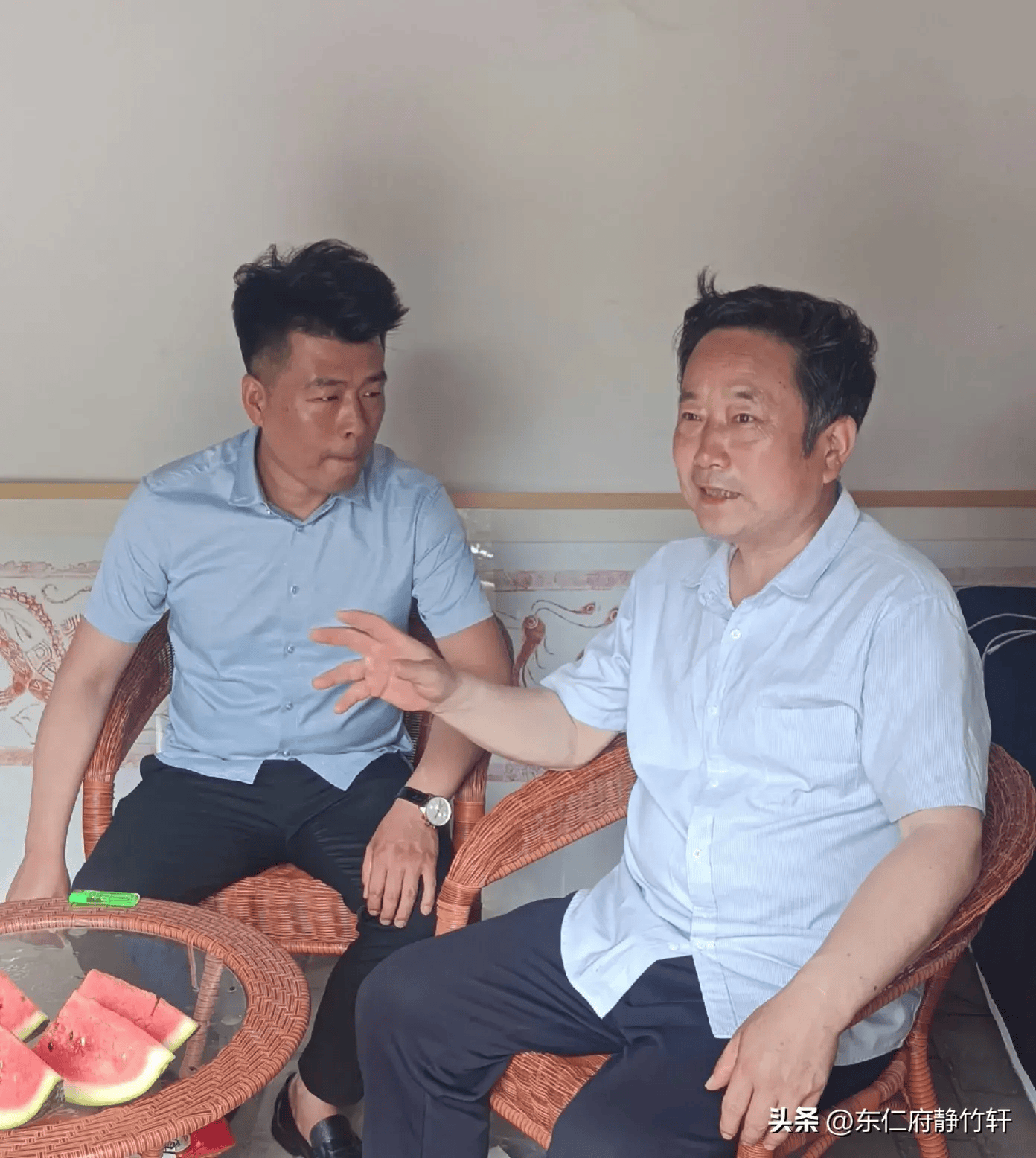 联赠陕西省咸阳市渭城窑店街道刘家沟村党支部书记陈西 文/李景宁