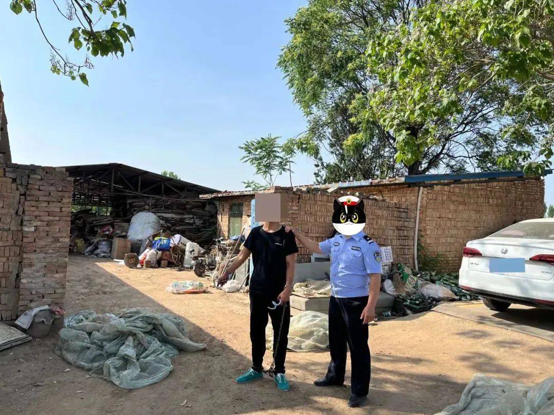 运城一男子偷大棚电线卖废铜被拘留.