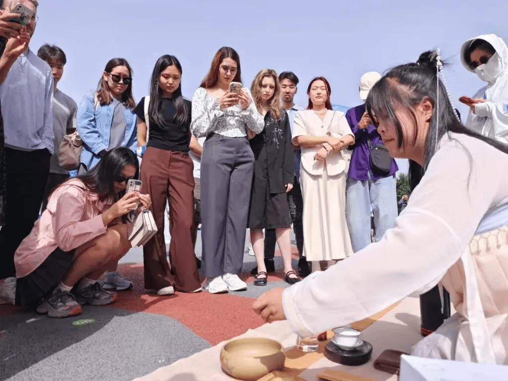 🌸【2024年澳门一肖一马期期准】🌸-第十届中国国际养老服务业博览会以“法”助老护老  第1张