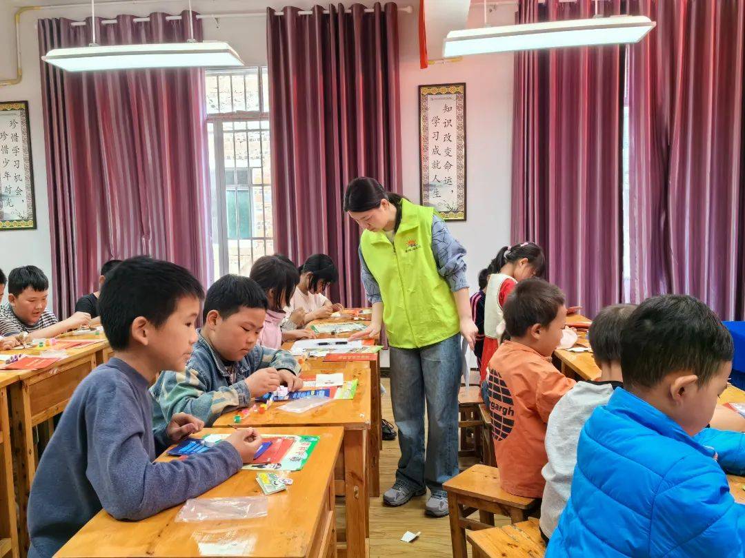 三星小学悦崃中学石柱县悦崃镇联合三星乡社区戒毒(康复)办公室走进