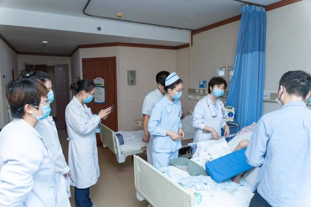 一万例积淀,创新生无限 │ 普通血液科张弦主任组:挑战医学极限,共筑