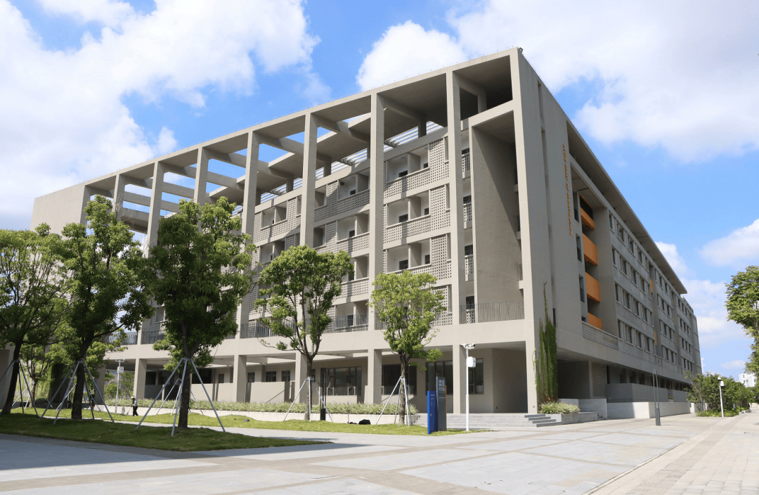 2020年10月举办的第三届峰会上位于滨海新城的福州数字中国会展中心