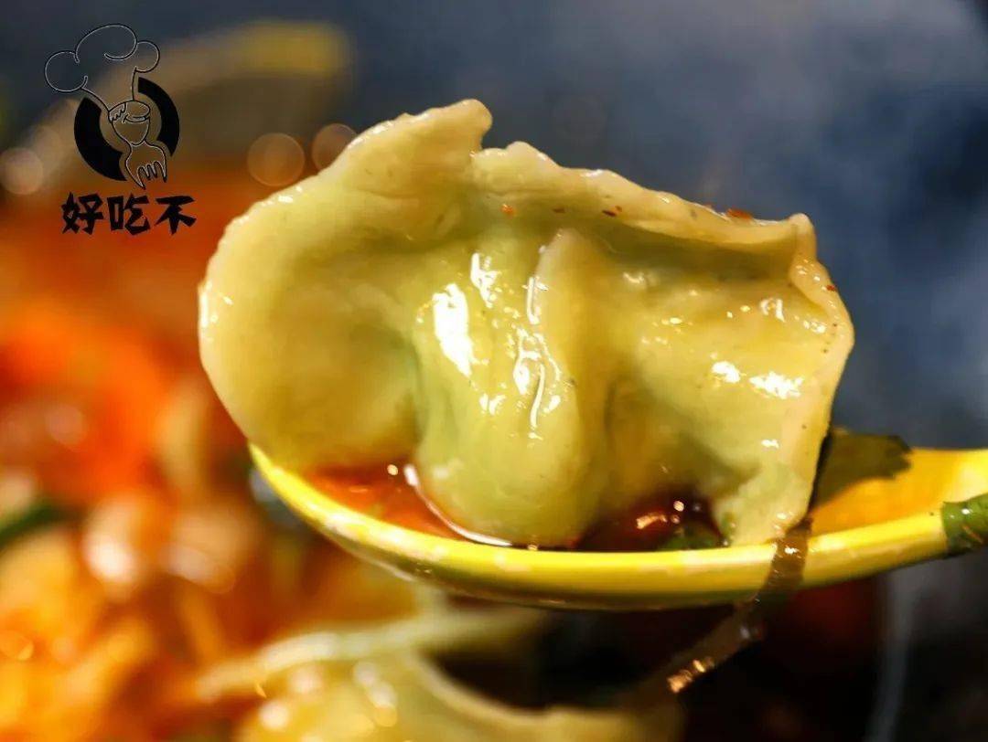 华尔街"碳水控"食堂竟是ta!羊肉扯面超平价!肉夹馍/饺子买一送一!