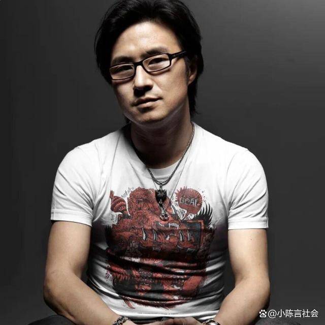 汪峰巨蟹座,对待感情考察期很长,占有欲很强,三任老婆星座曝光