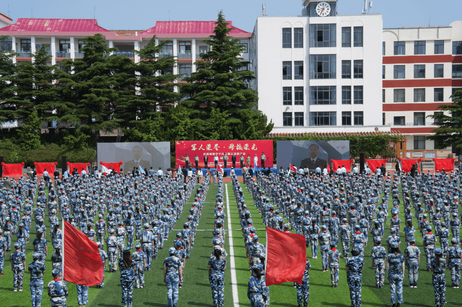 山东省威海市开展"军人荣誉·母校荣光"优秀军旅学子风采展示宣教活动