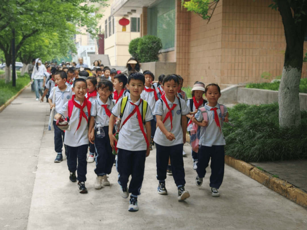 感悟西迁精神 厚植爱国情怀——西安交通大学附属小学二年级校外实践