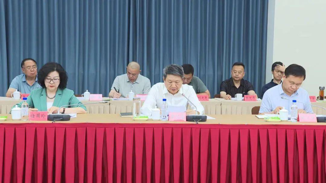 政府职能部门关于《条例》宣传贯彻工作的组织,实施等工作是否到位?