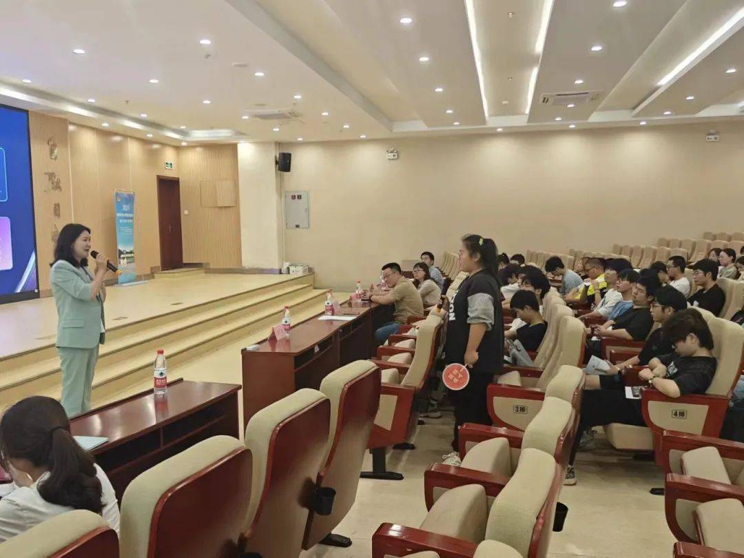 重庆理工大学先一起回顾本周的6场培训吧~4月20日以来,在团市委指导下