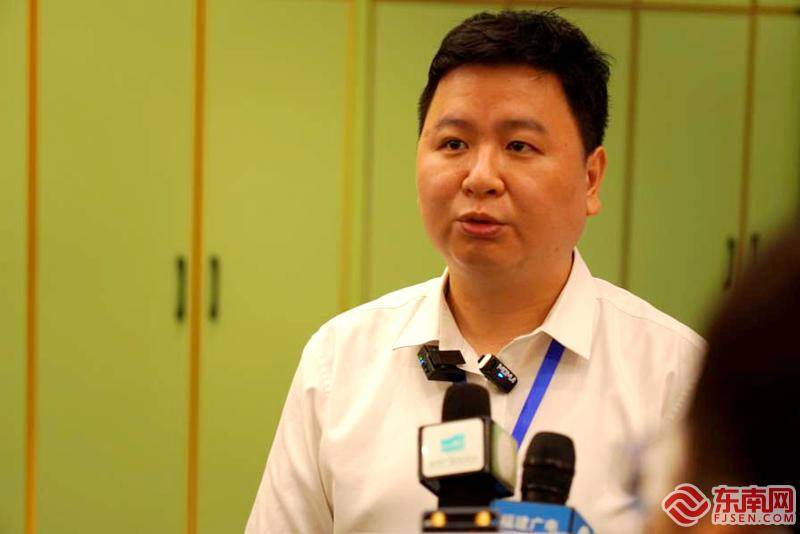 来百度app畅享高清图片仓山区政府副区长连锦介绍仓山区社区数字化
