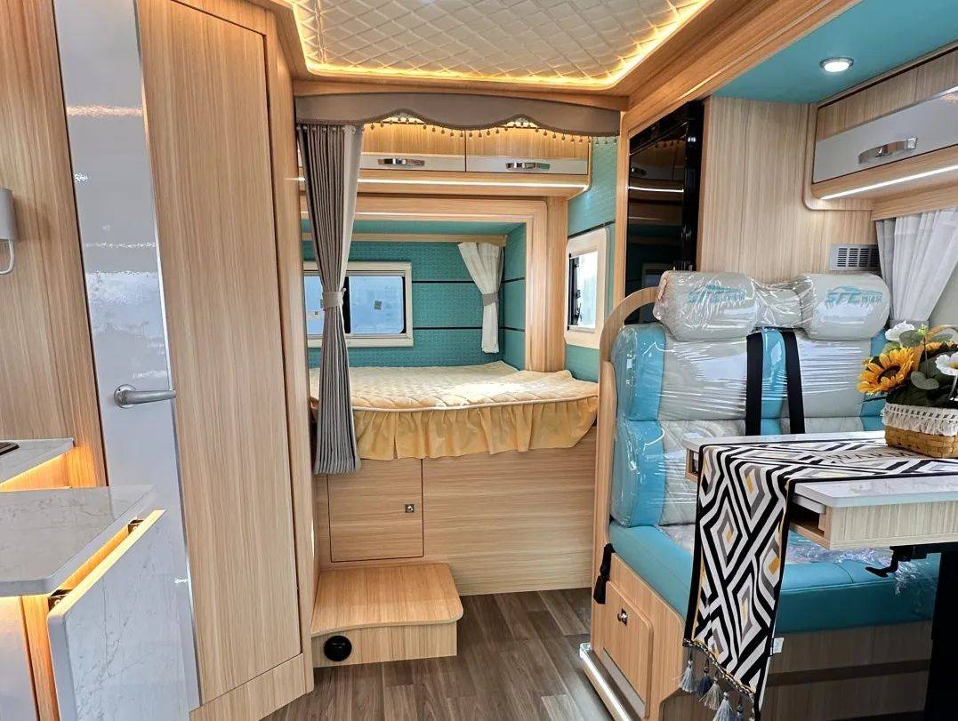 赛沸尔c620双拓展房车 宽阔实用空间 旅途移动之家