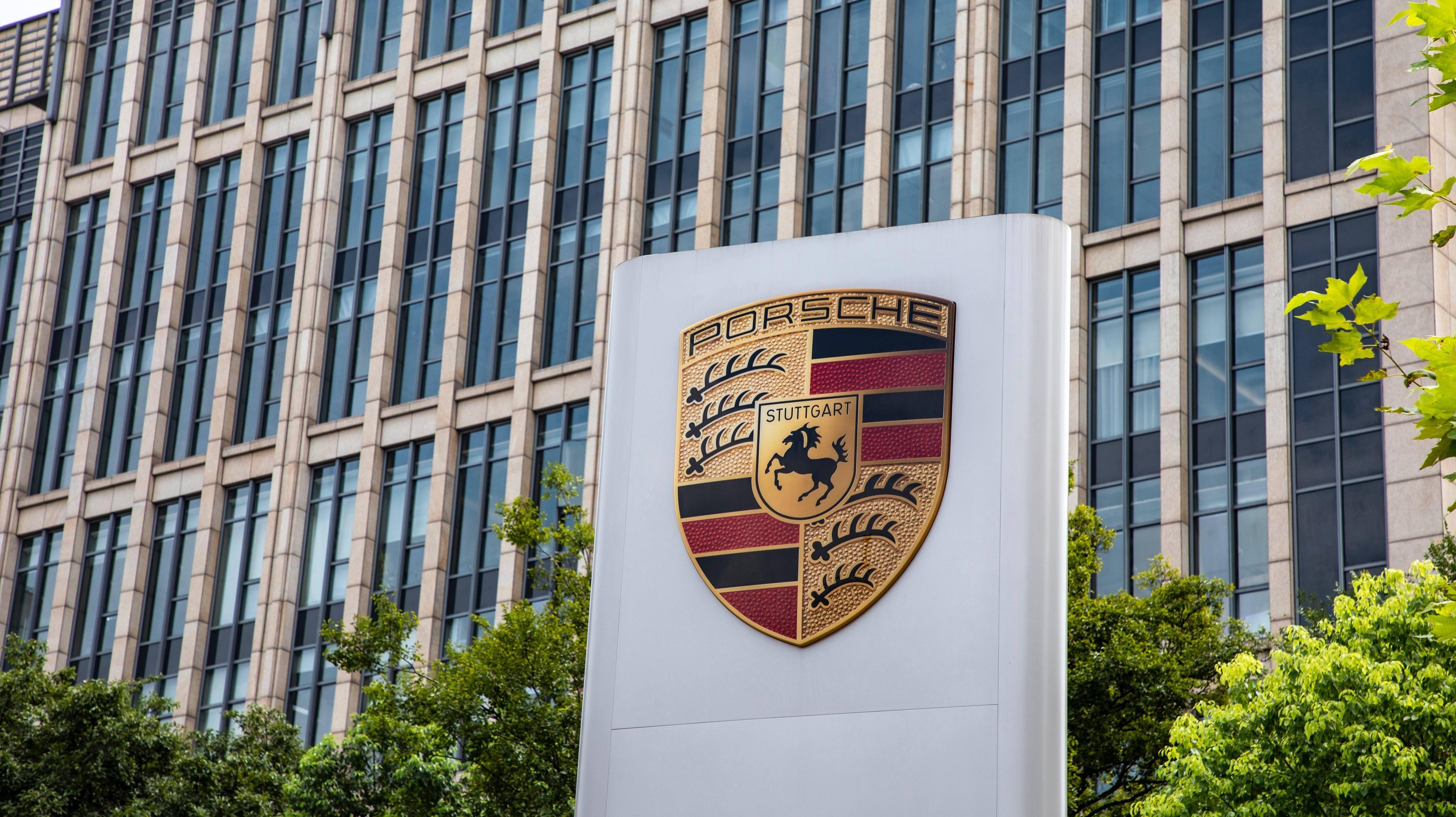 经销商集体抗议压库,保时捷怎么了?