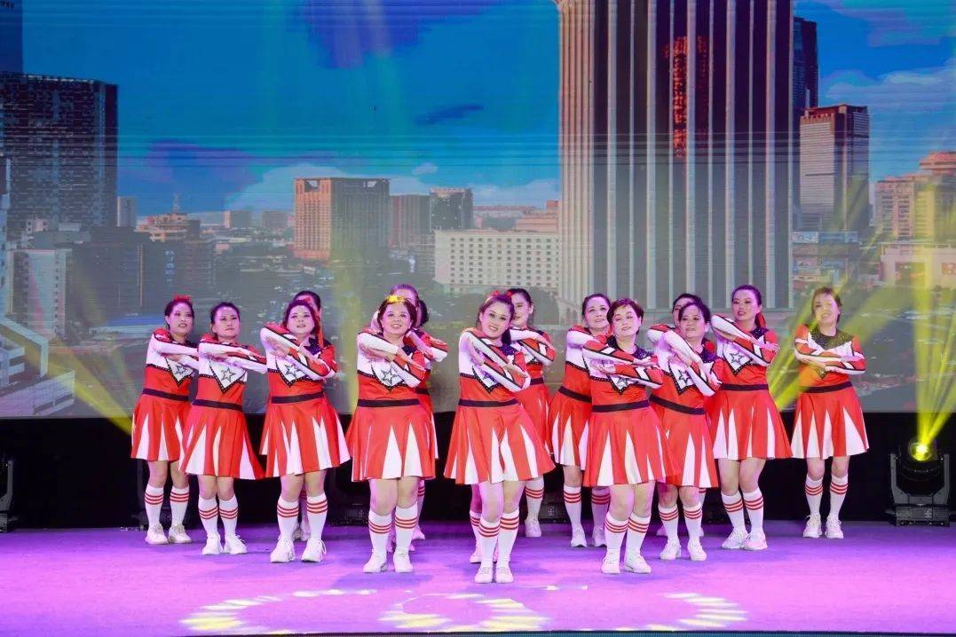 16支队伍决战美兰区第三届"美兰杯"广场舞比赛,究竟谁才是"舞王"?