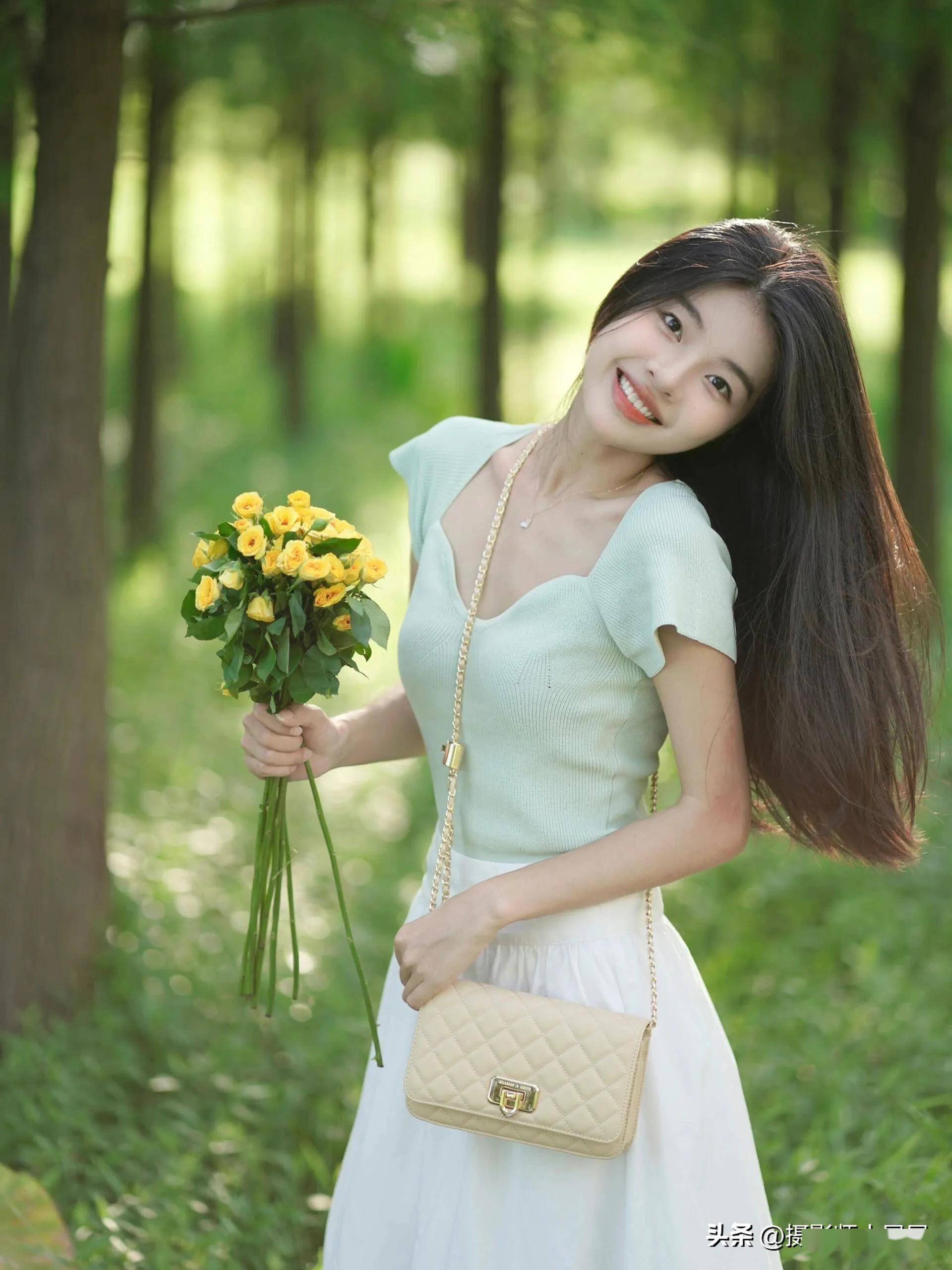 10个拍照姿势,满足不同场景拍摄需求!