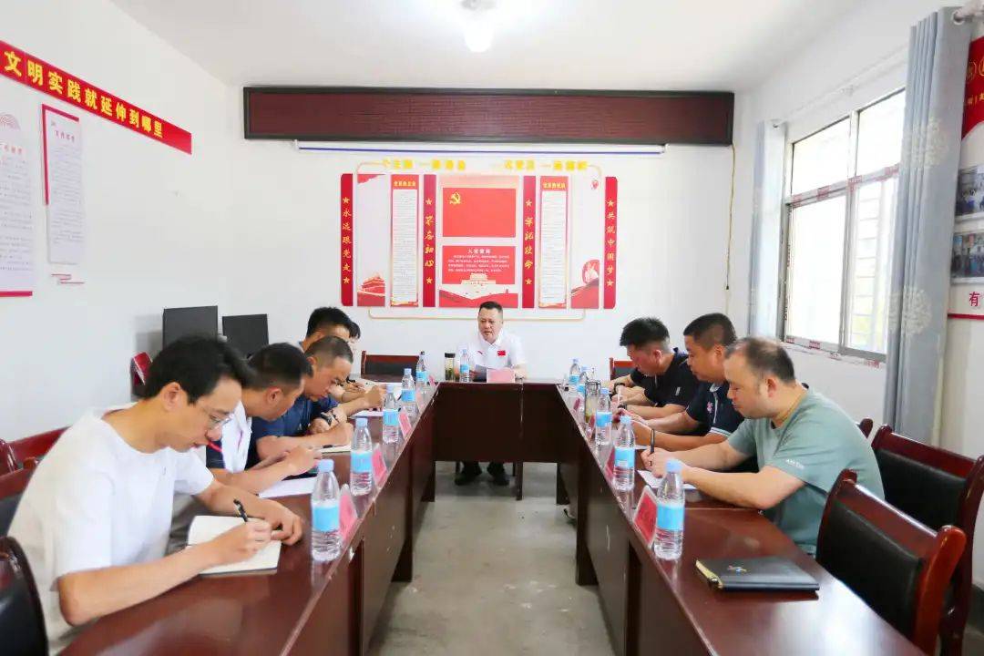 省体育局到安龙县笃山镇开展"双联双促"工作
