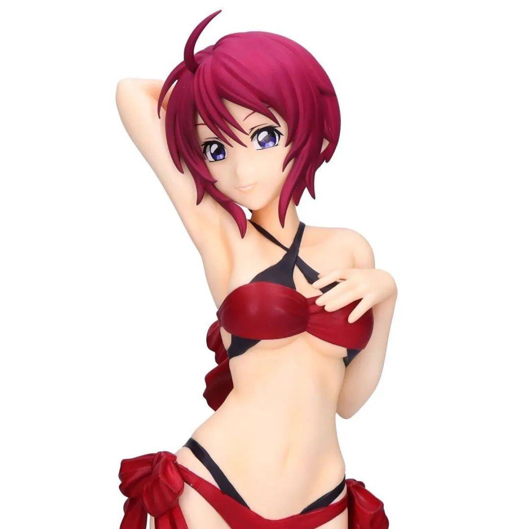 泳装露娜,真的火辣!