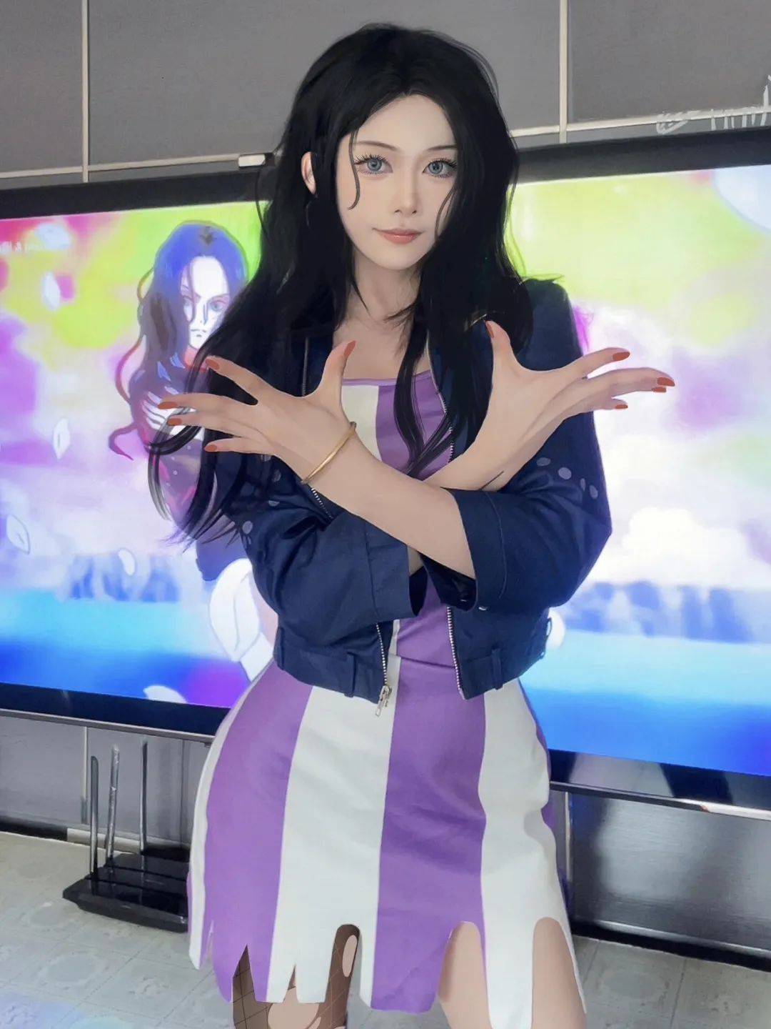 海贼王罗宾剧场版cos,这颜值和身材你能不爱吗