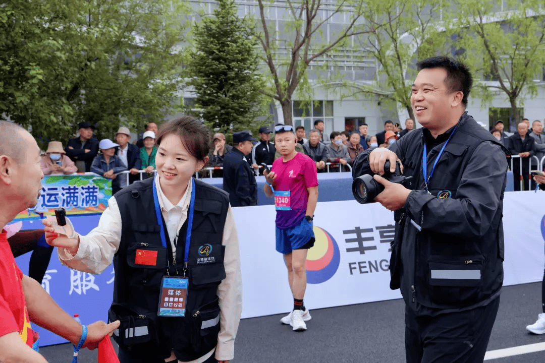 宝清这场直播45.7万人观看,300万点赞!