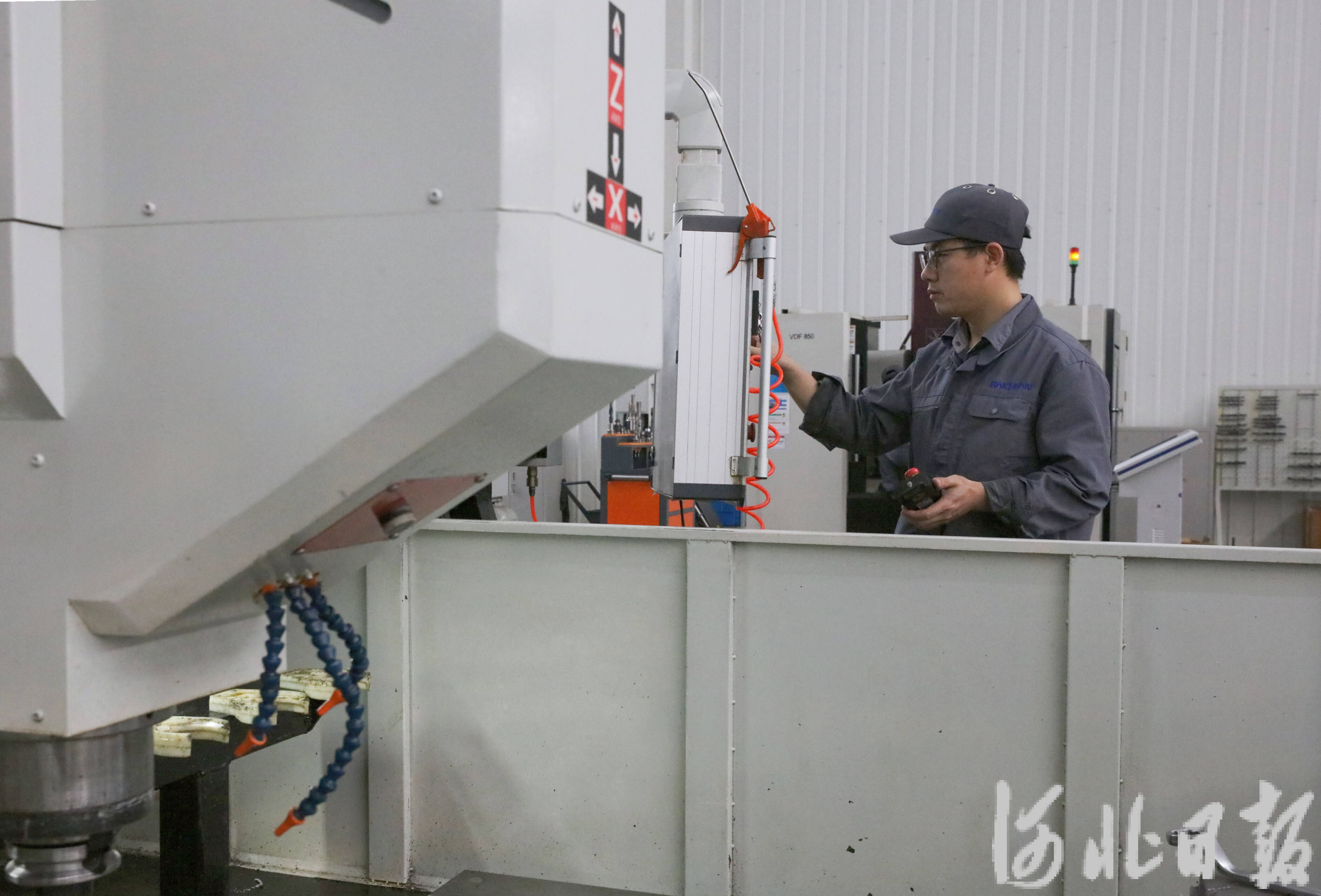 共享工厂,点亮中小企业"机器人梦想"