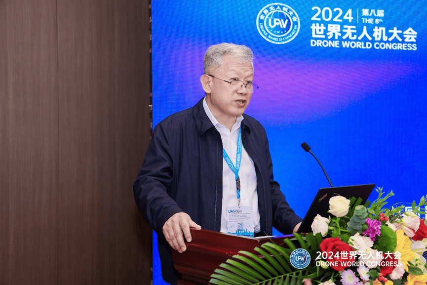 许浩介绍了民航在低空经济和无人机方面的政策情况,阐述了民航在无人