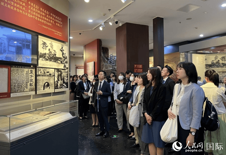 日本创价学会青年代表团参观中国人民抗日战争纪念馆