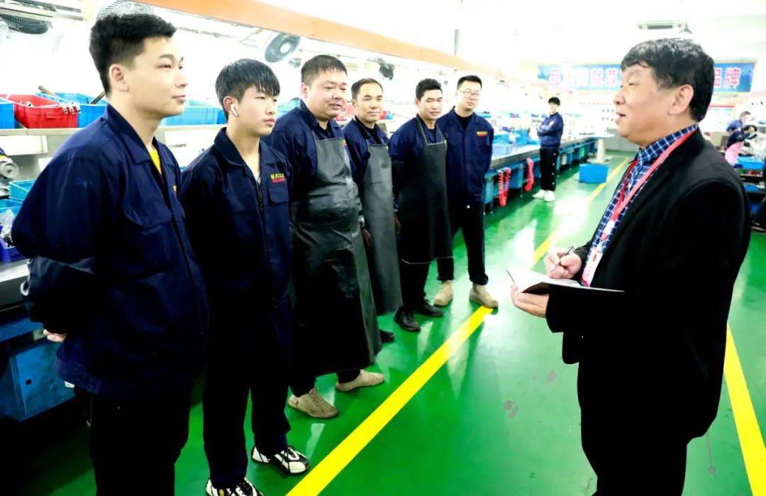 奋进新征程 代表展风采丨陈元方:用真心实意换群众