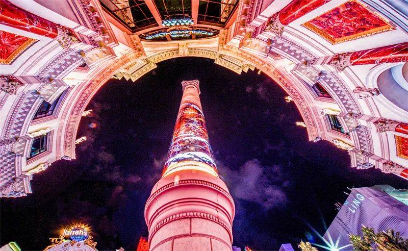 超广角镜头的变异美_画面_畸变_前景