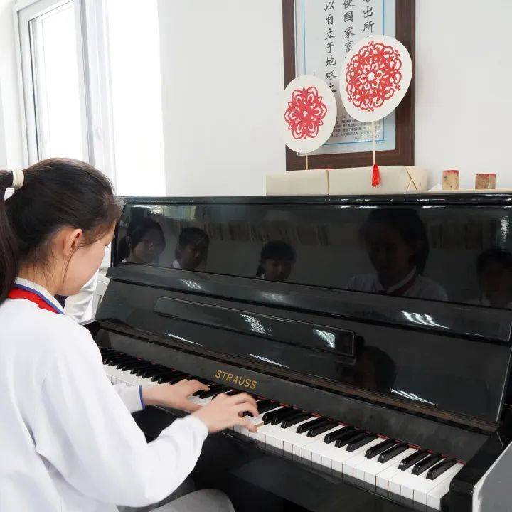 小学音乐优秀教案模板_小学音乐欣赏教案模板_小学教案模板范文音乐