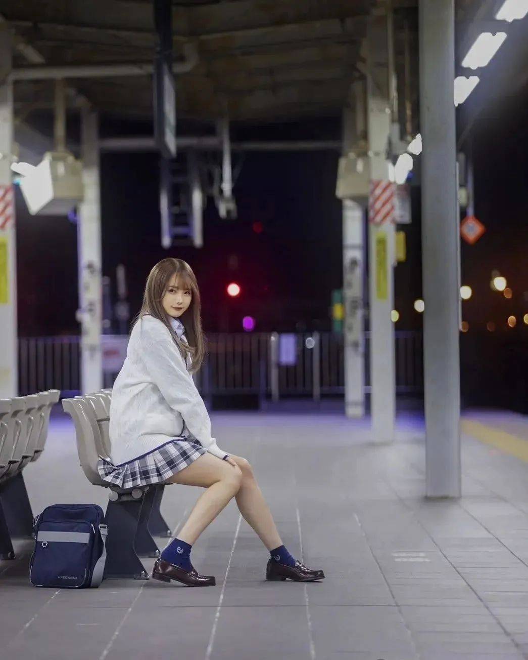 翻牌||日本最美萝莉!白丝美腿,谁看了不迷糊