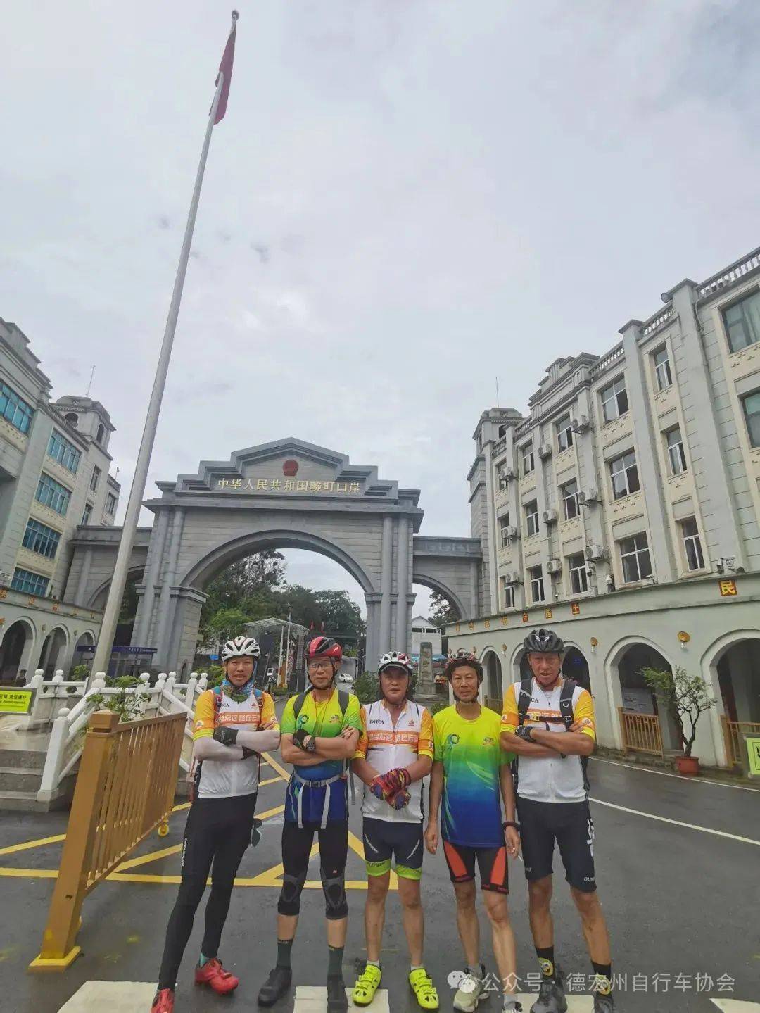 其实,我们的人生就是一次选择累积的过程,是遵从自己内心的情感,还是