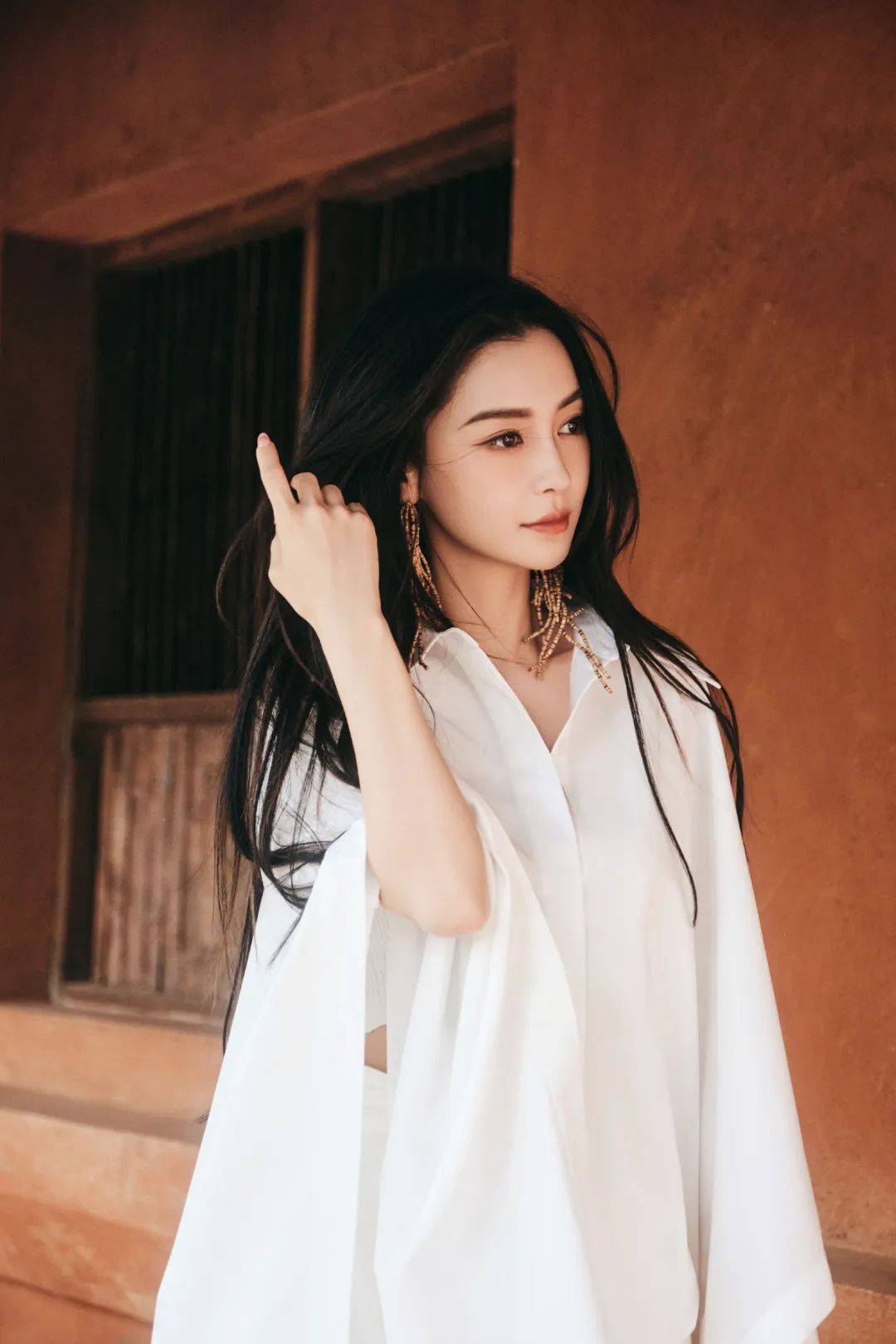 李庚希恋情?炎亚纶被判刑?姨太问答_包子_资源_女朋友