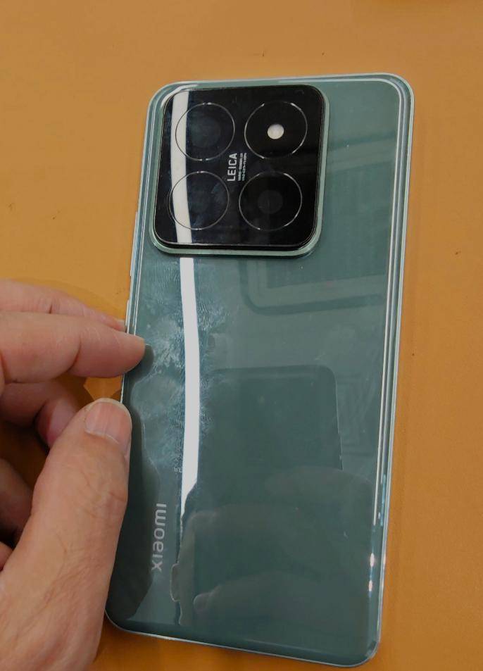 中国智能手机市场重塑:苹果重登王座,小米黑马崛起