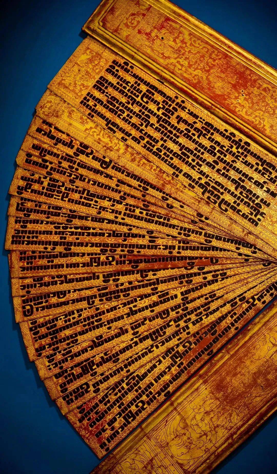 来这里欣赏珍贵的元典佛经