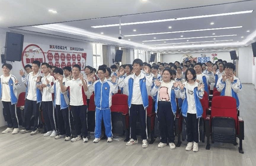 拒绝校园欺凌,一路向阳前行