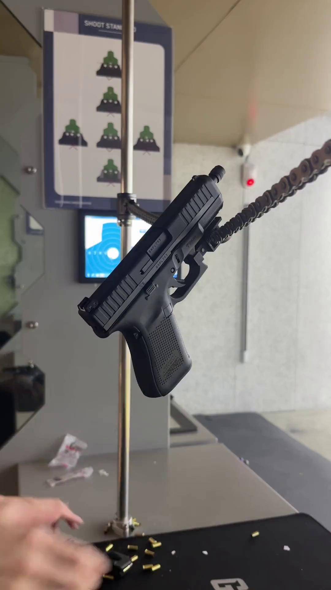 啥也不说了,沉浸式打格洛克44这才是男人的玩具 有男生会拒绝这个玩具