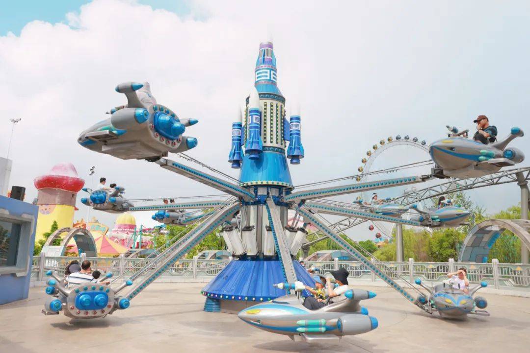 所有的美好,浪漫与刺激,似乎都集中在欢乐谷这个"快乐星球"!