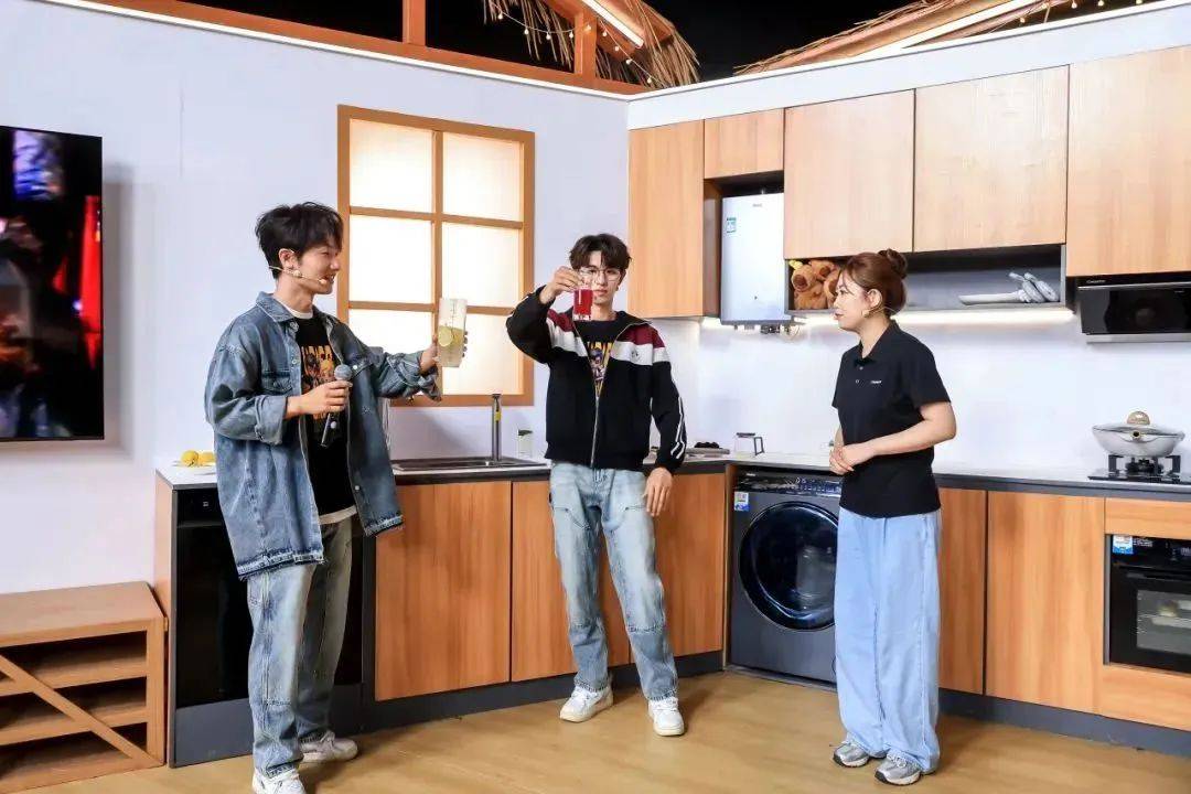 美居焕新:卡萨帝冰箱原创平嵌设计,与橱柜面面齐平